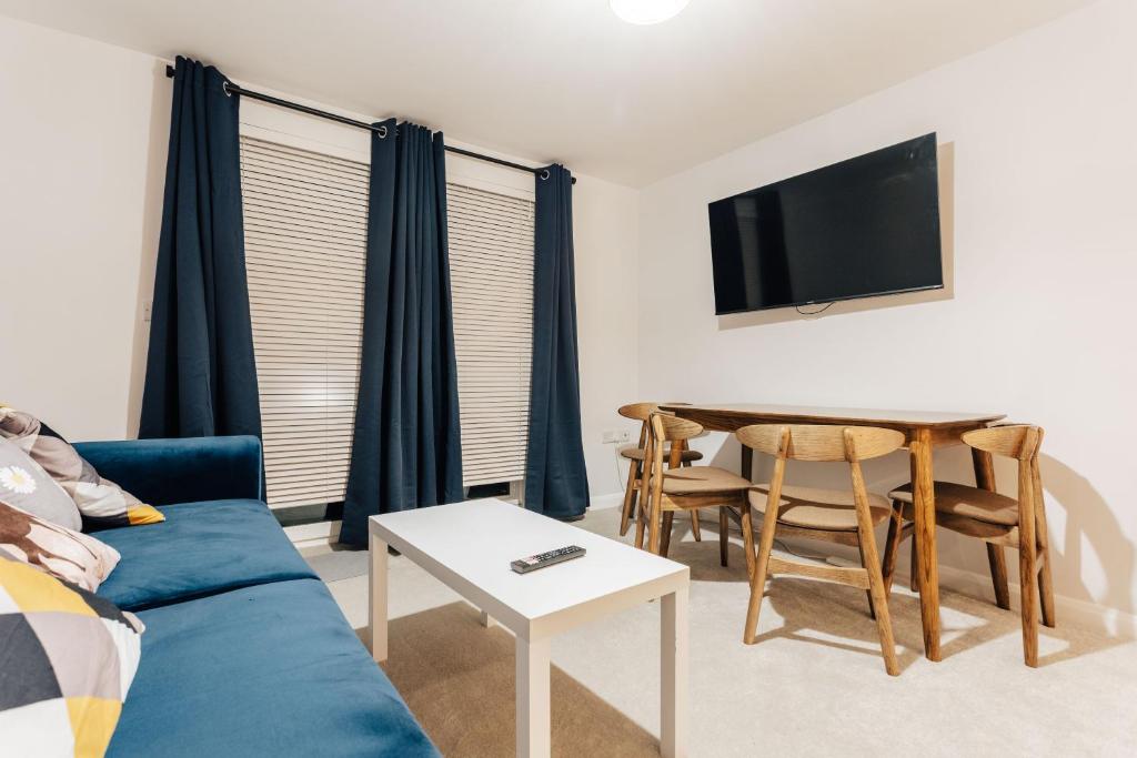 Stunning 2 bedroom flat in town