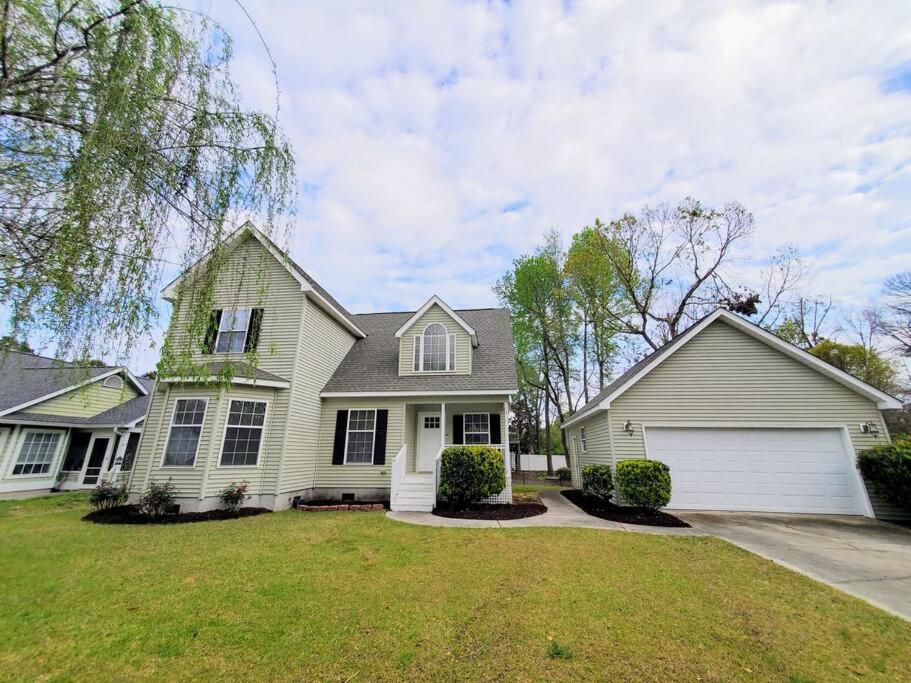 The Green Gable - Colonial Charm close to it all