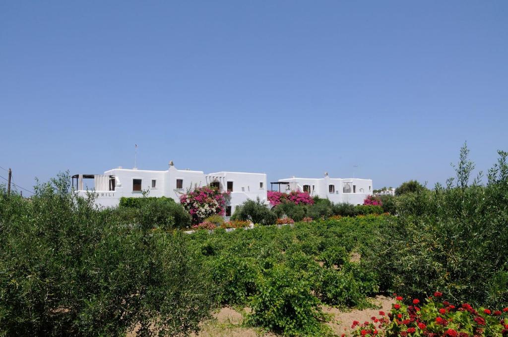 Marili Apartments Studios (Parasporos)
