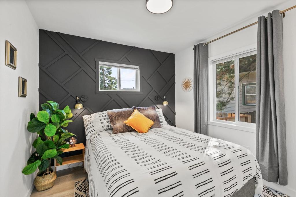 Bungalow 29 Chic Mins To Dwntwn Pet Friendly
