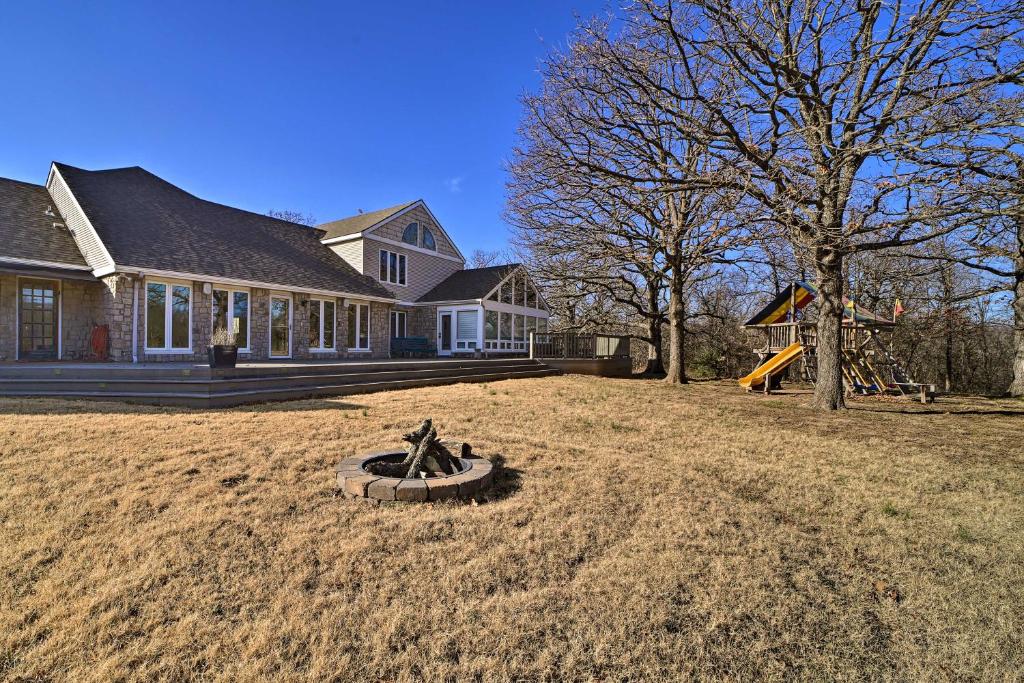 Grand Tulsa Getaway with Private Pond