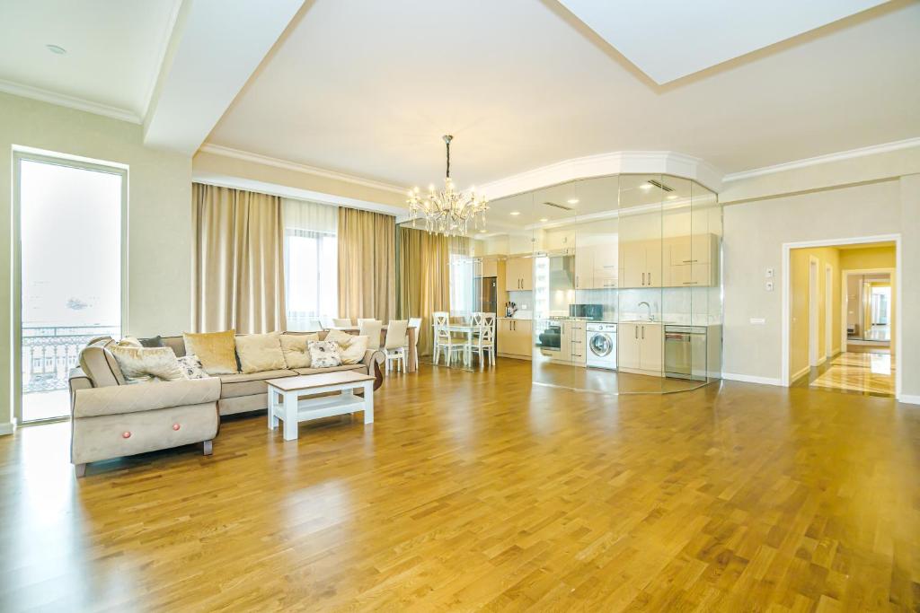 Buta Palace luxury House