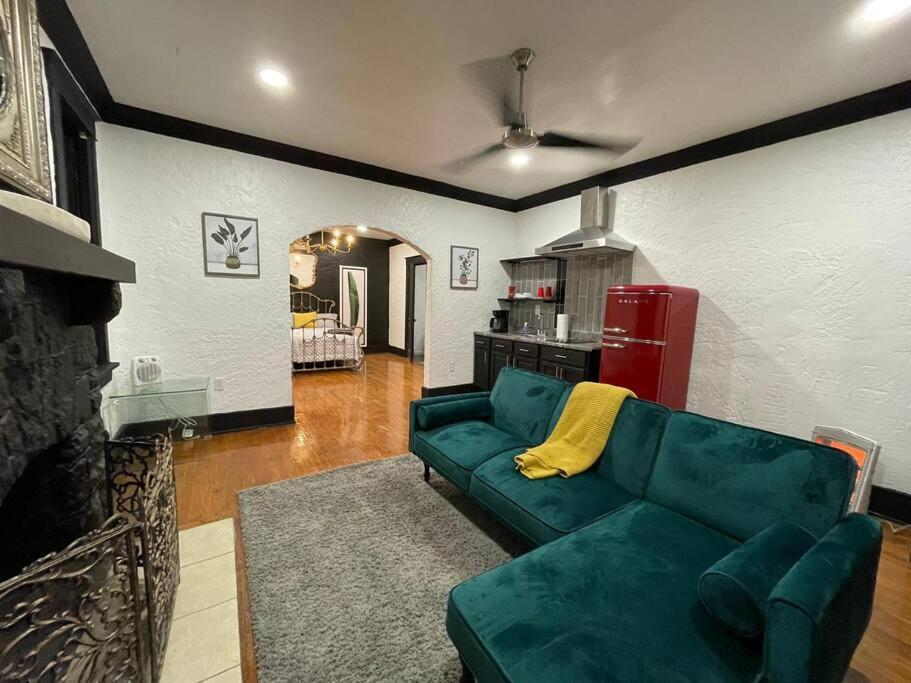 Midtown Vintage Charm