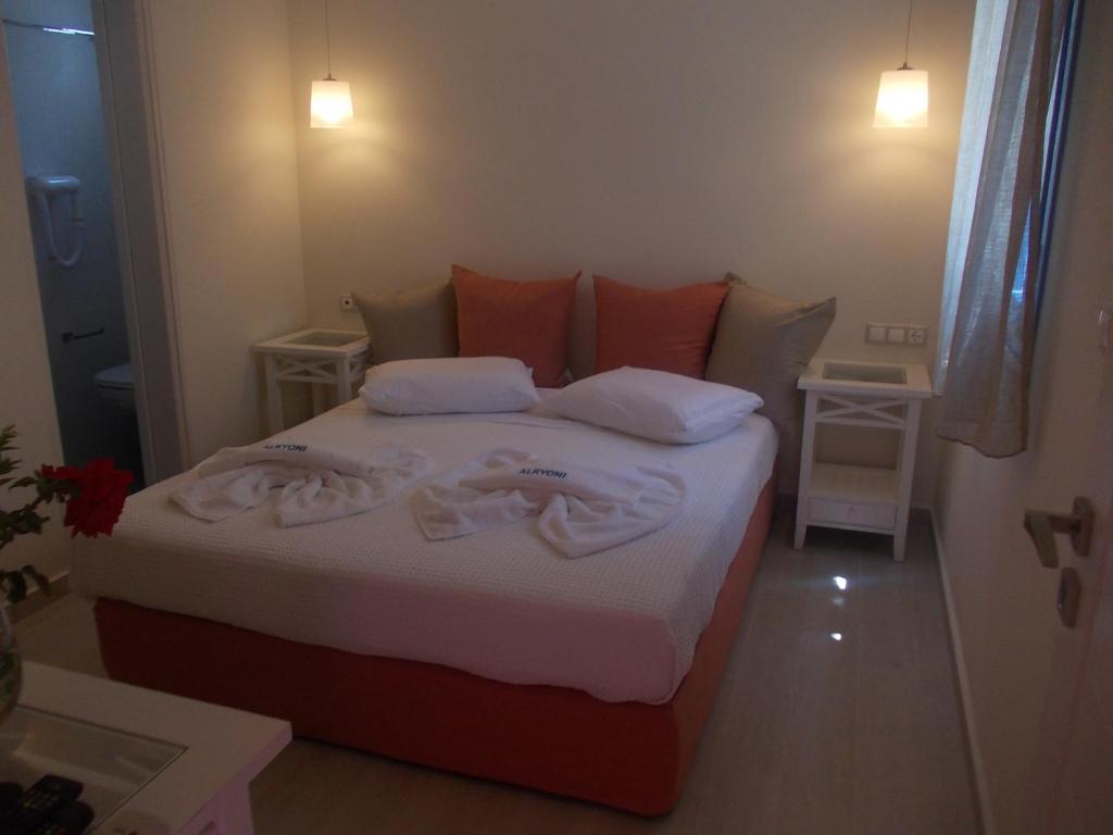 Alkyoni Beach Hotel