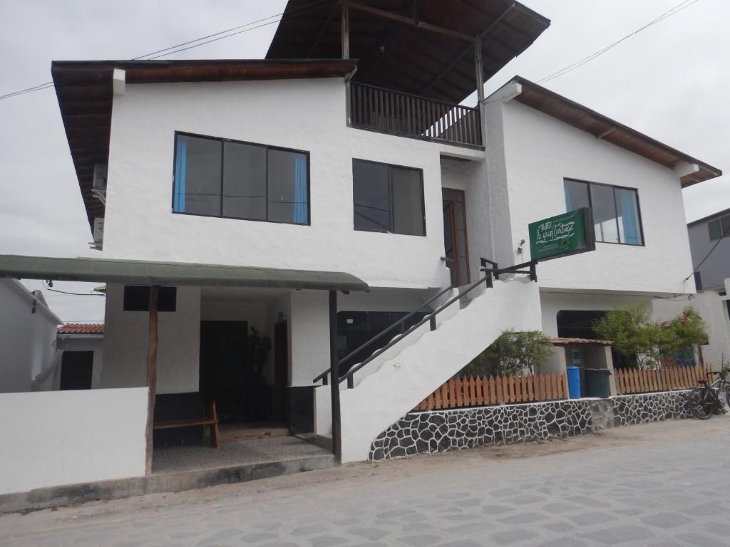 HOTEL LA GRAN TORTUGA (Puerto Villamil)