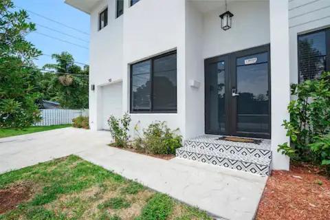 New Townhome near Wilton/Las Olas/Beach