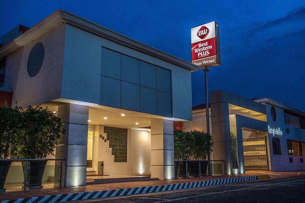 Best Western Plus Plaza Vizcaya