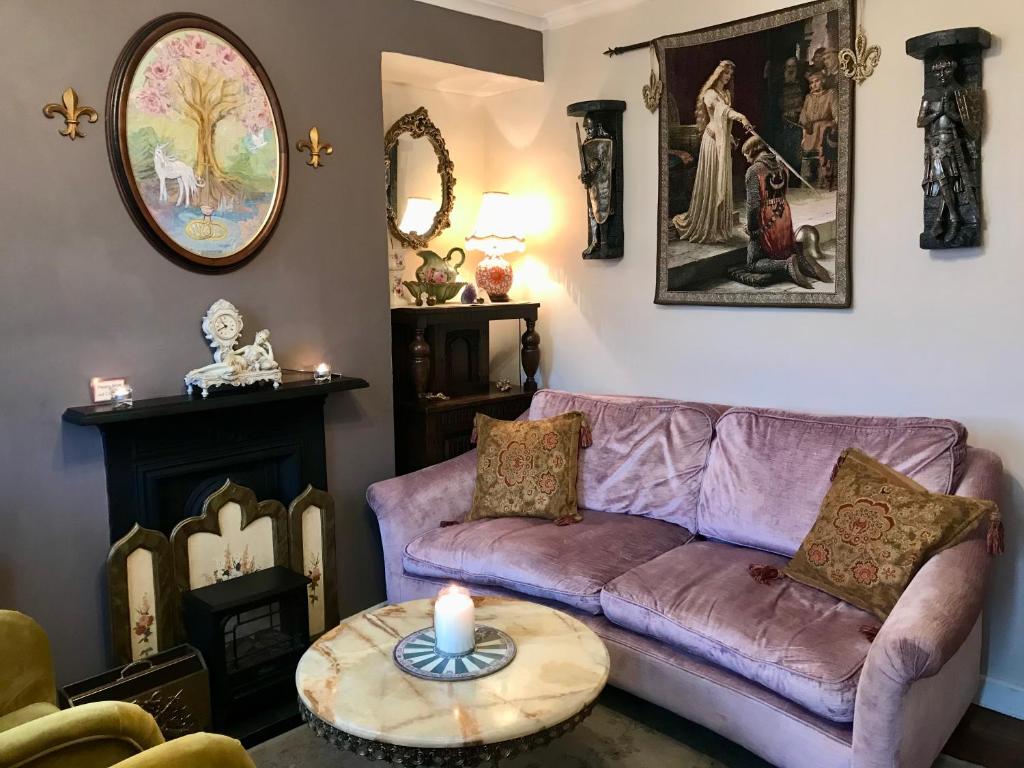 Glastonbury Rose Cottage
