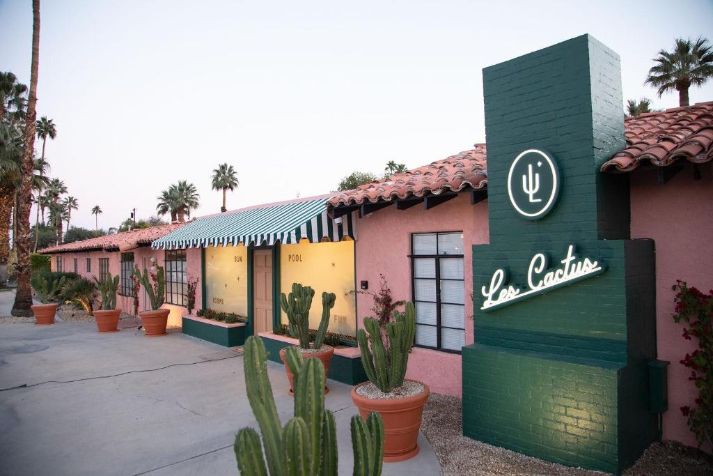 Les Cactus (Palm Springs)