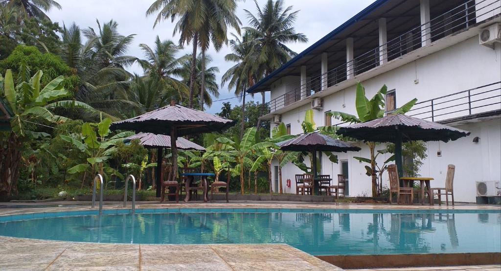 Hasthi Lake Resort