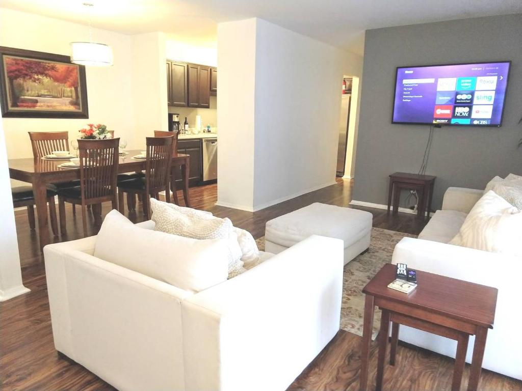 Awesome Condo in Central Raleigh