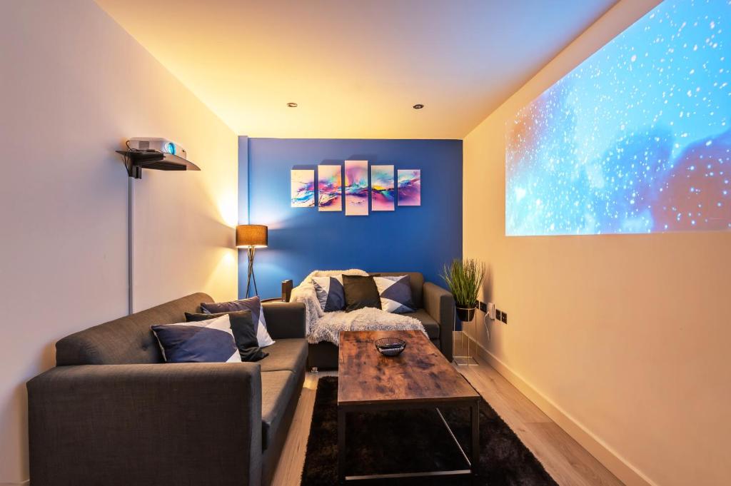 NEW Luxury Smart Cinema Stylish Apartment