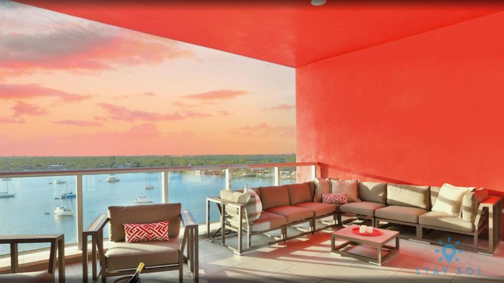 5 Beach Resort w ROOFTO POOL Hot Tub Modern 2 BR 2 BR