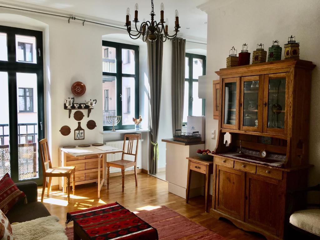 2-Zimmer-Apartment Monbijou Oranienburger Straße