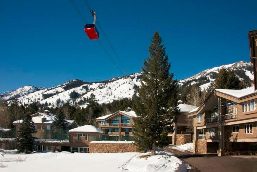 JHRL - Tram Tower 3511 - Ski in (Teton Village)