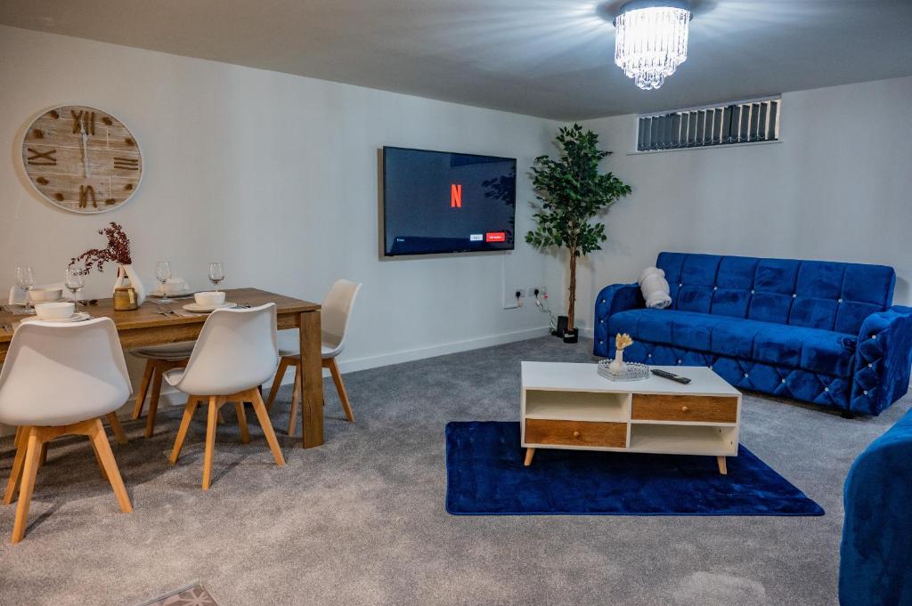 BV Basement Navy Diamond Suites Apt