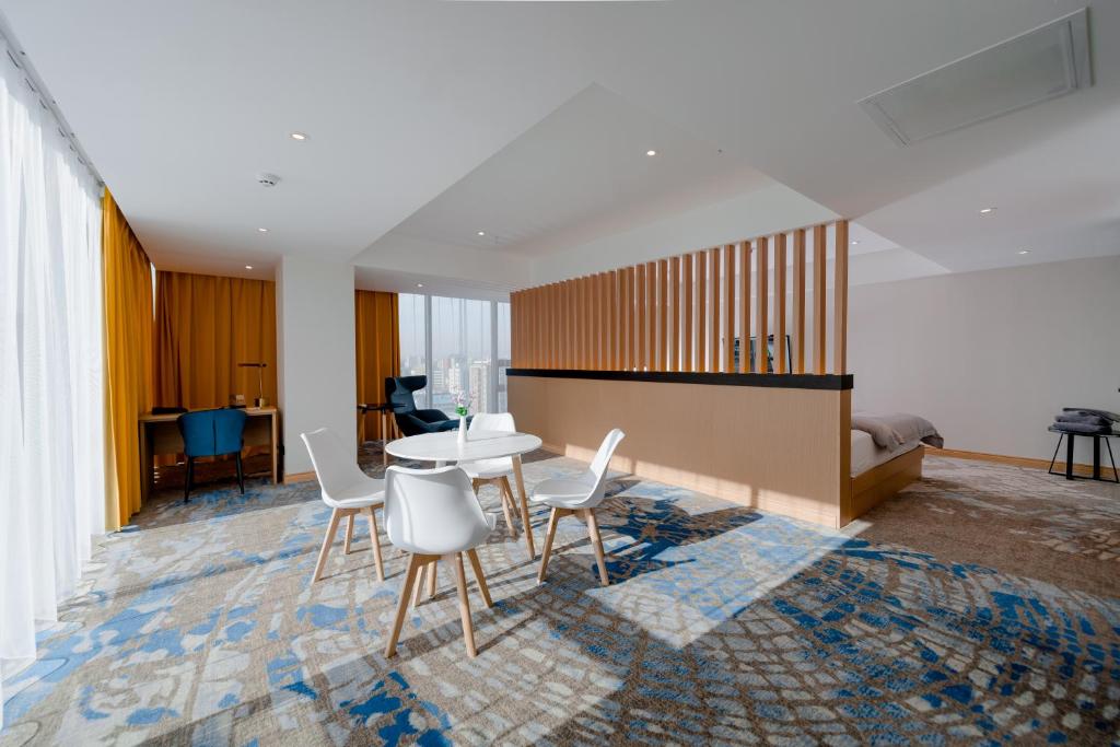 MIllennium Plaza Hotel