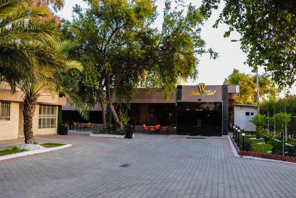 Palm Hotel