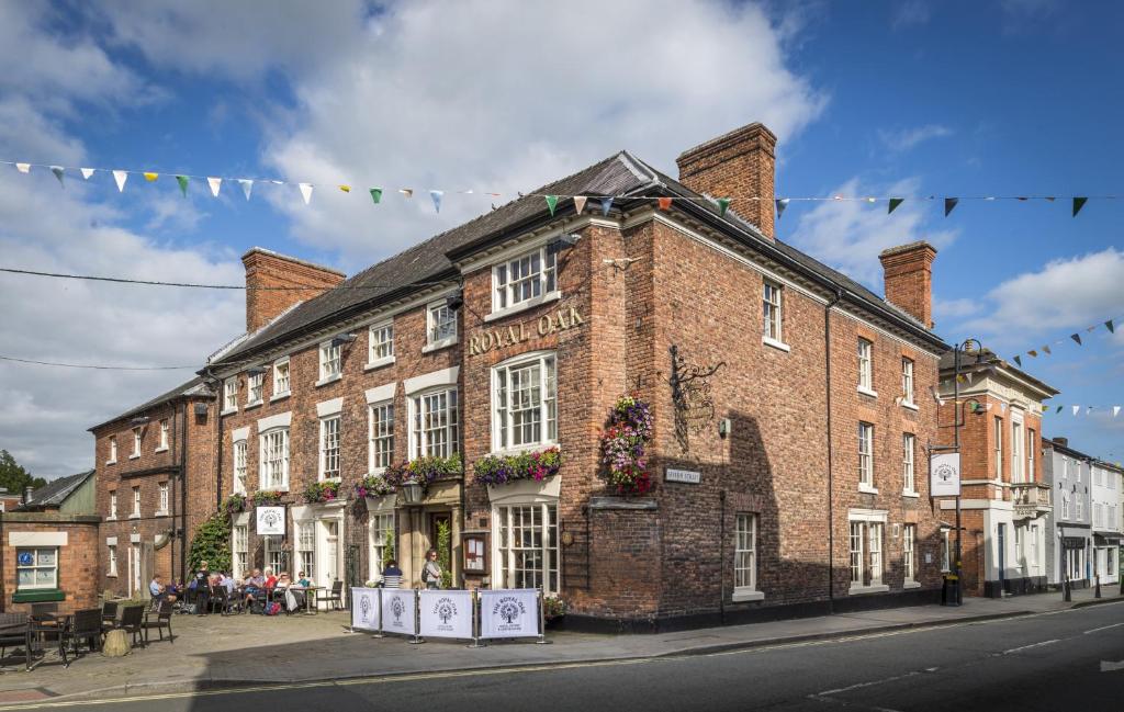 The Royal Oak Hotel (Welshpool)