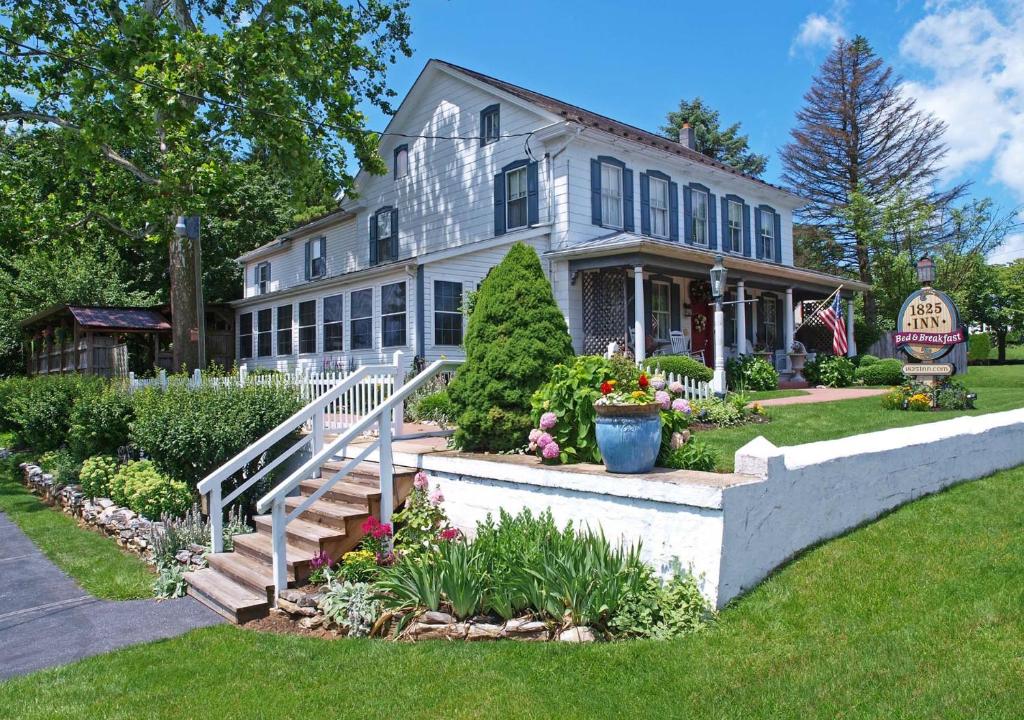 1825 Inn Bed and Breakfast (Palmyra)