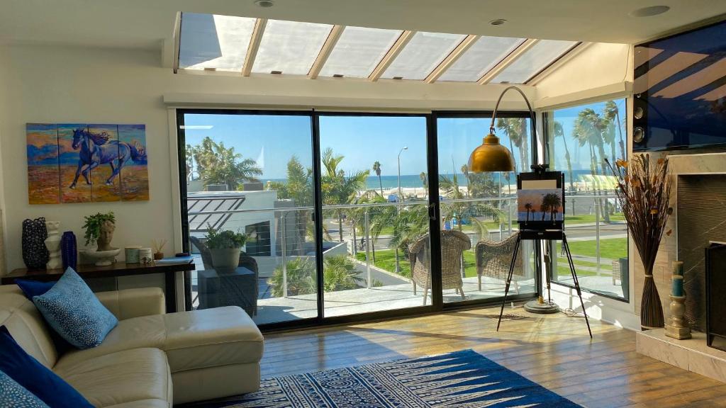 OCEANFRONT LUXURY WITH ONE OF A KIND VIEWS