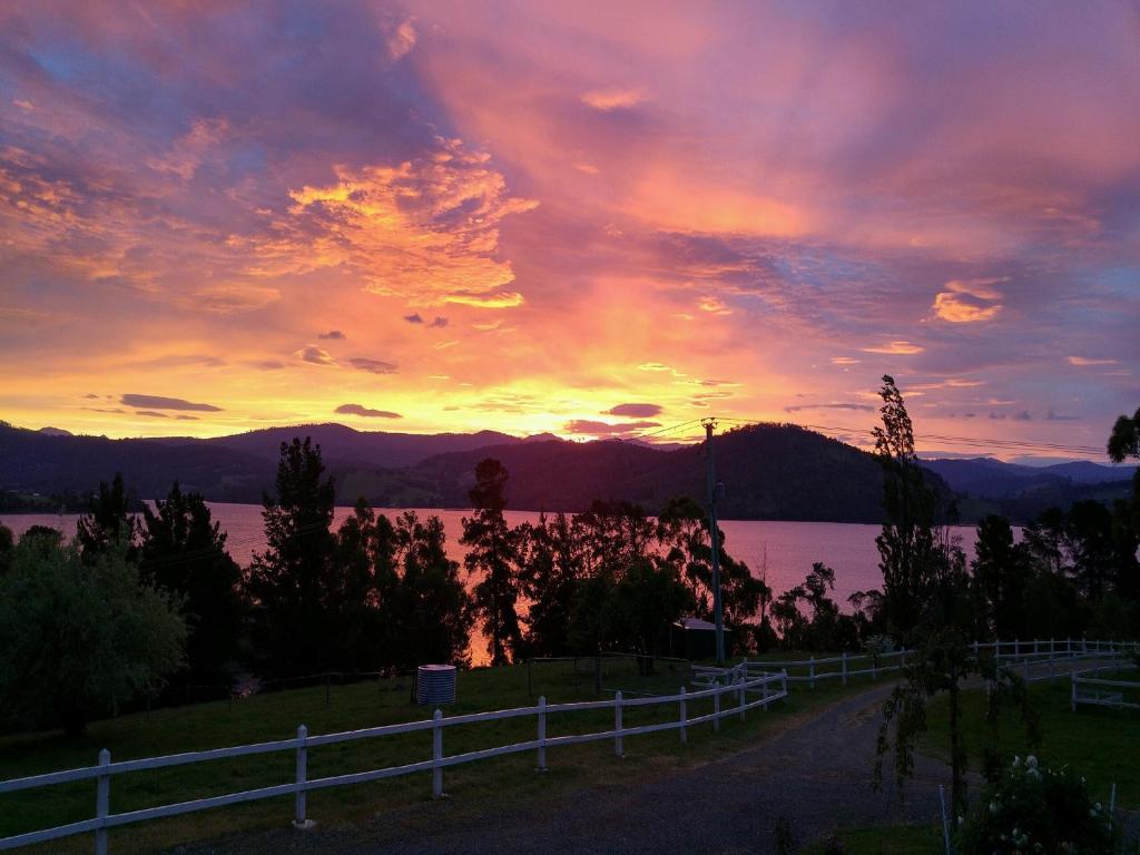 Ambience on Huon Bed & Breakfast (Cygnet)