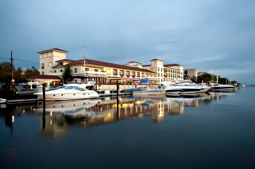 Delamar Greenwich Harbor (Greenwich)