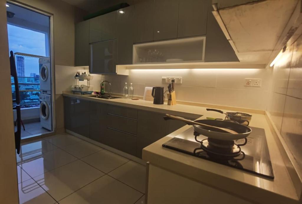 Mansion One Suites Seaview 3R2B @Gurney Georgetown