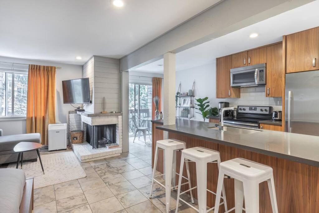 Updated Whistler Creekside Studio with Free Parking