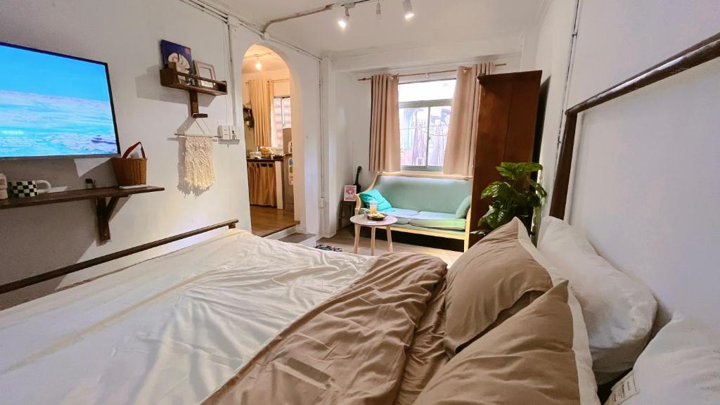 Homest stay near Bui Vien street
