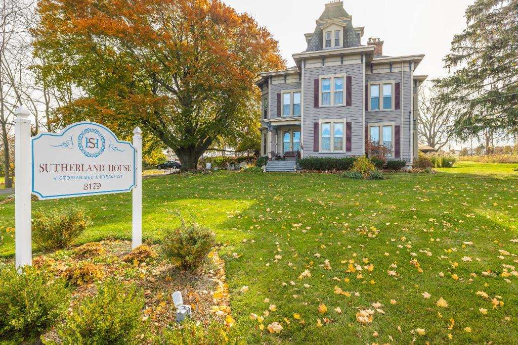 Sutherland House Victorian Bed and Breakfast (Canandaigua)