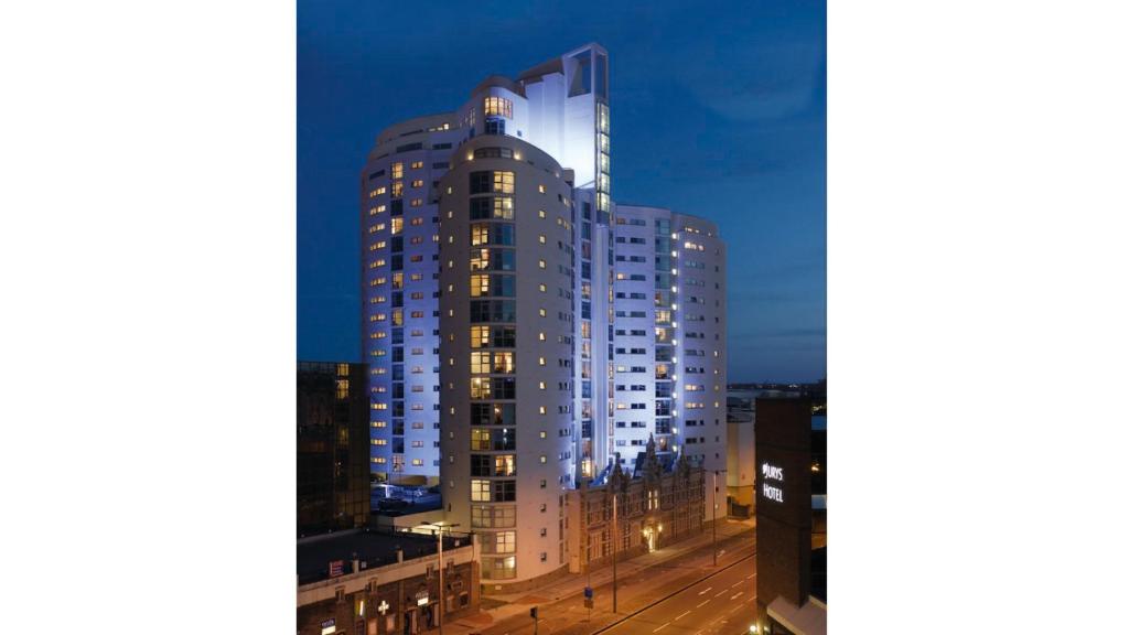 Cardiff City Center - with Parking