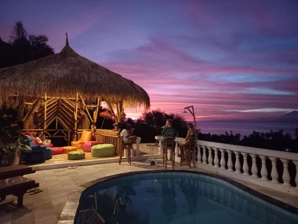 Sunset Lavinia