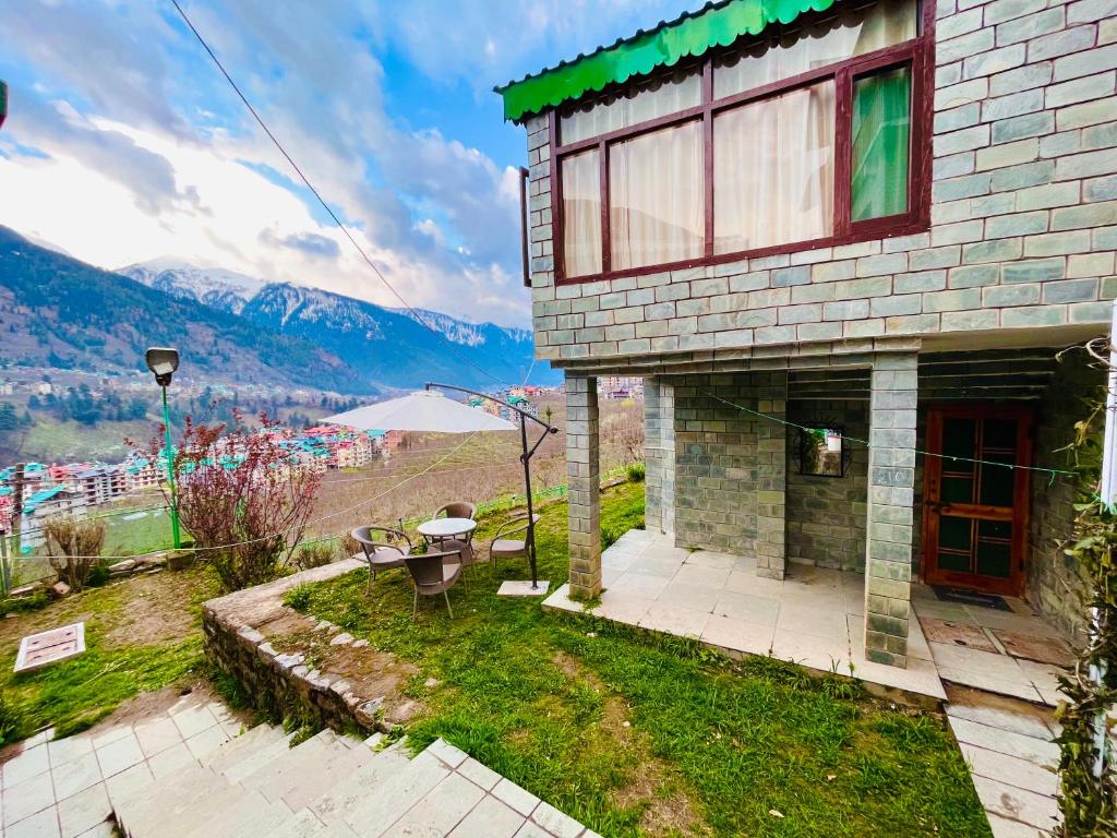 Himalayan River Nature Resort