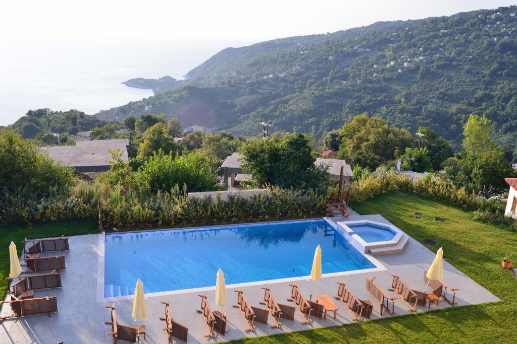 Theta Hotel (Agios Dimitrios)