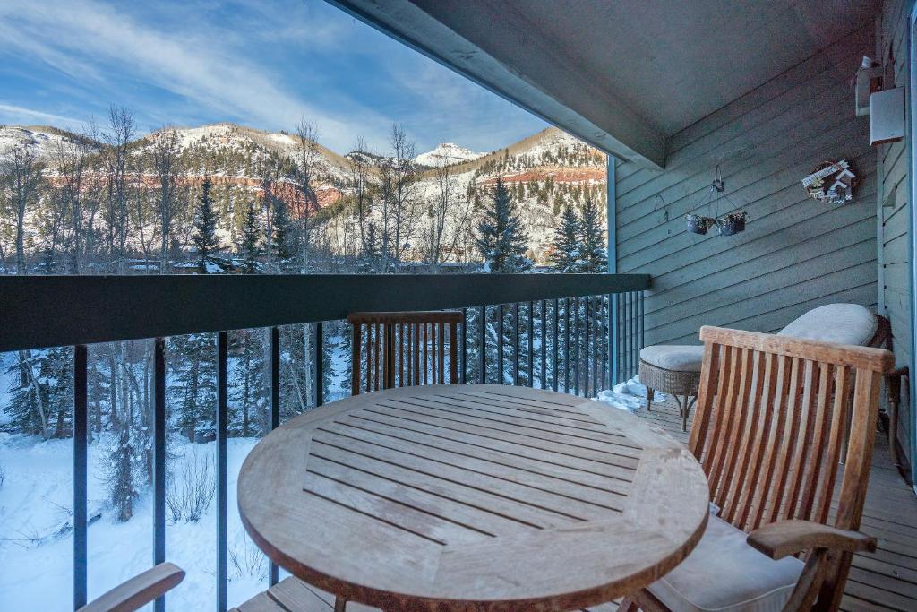 Riverside Condos C202 by AvantStay Condo Close To Downtown Town Park Ski Lift 8