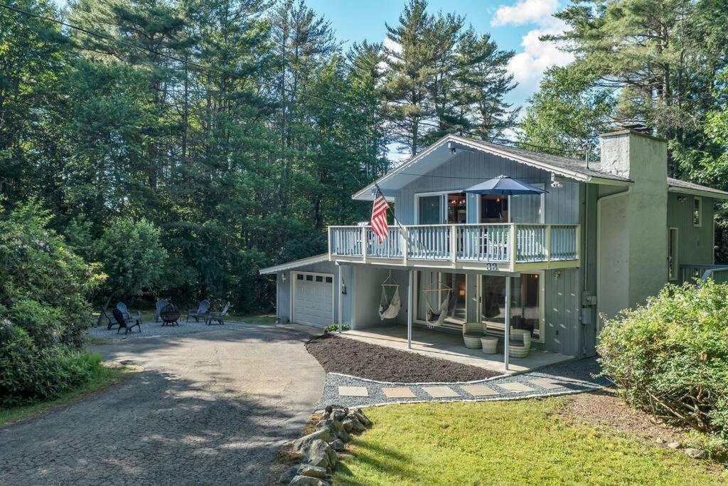 Gunstock & Lakes Region Year Round Chalet (Gilford)