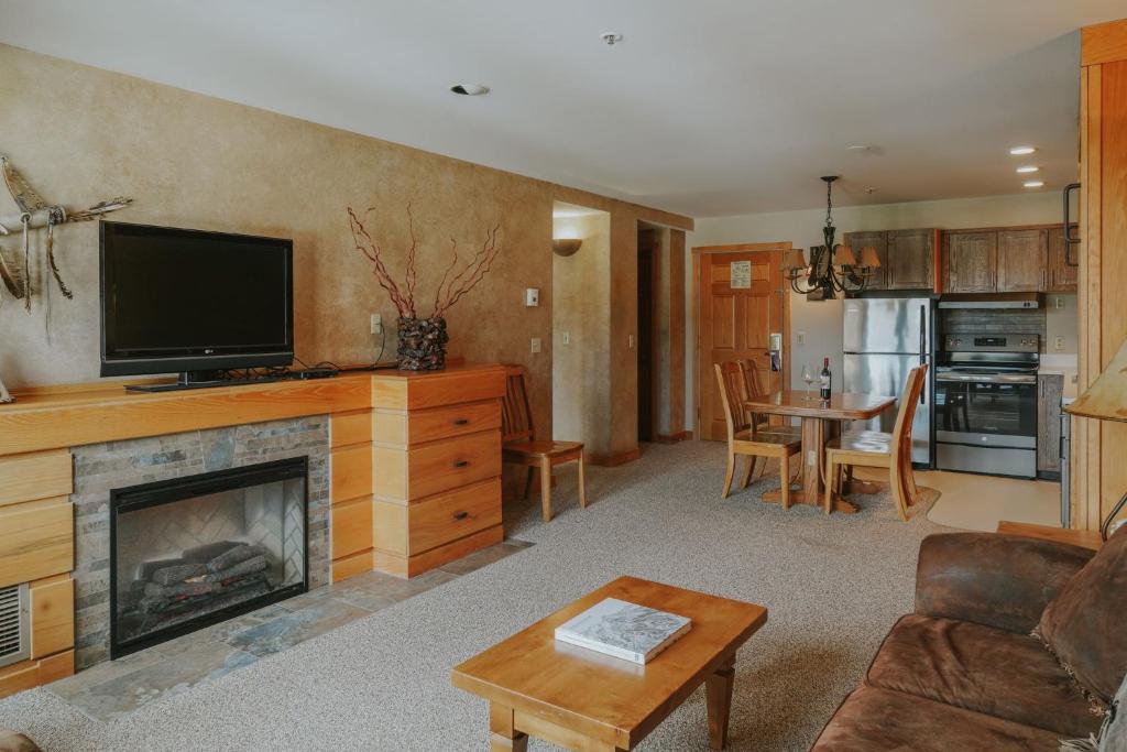 Shoshone Condos at Big Sky Resort (Big Sky)
