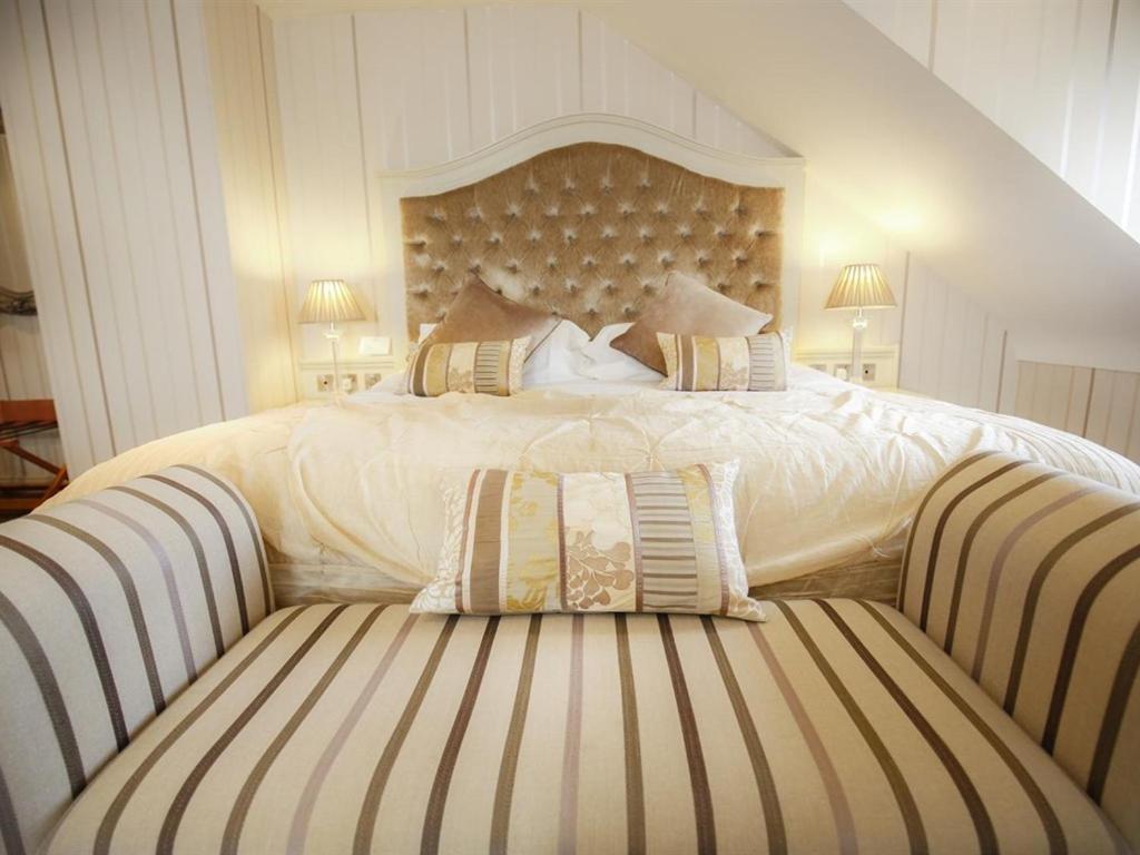 Customs House Country Inn (Belcoo)