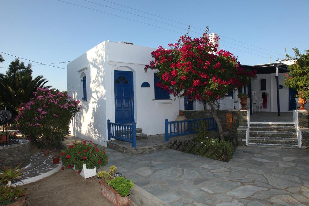 Nostos Sifnos (Apollonia)