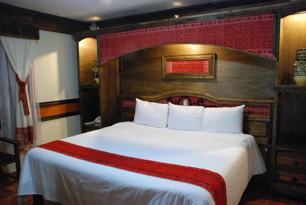Nuestras Raíces Hotel - Museo - Restaurante