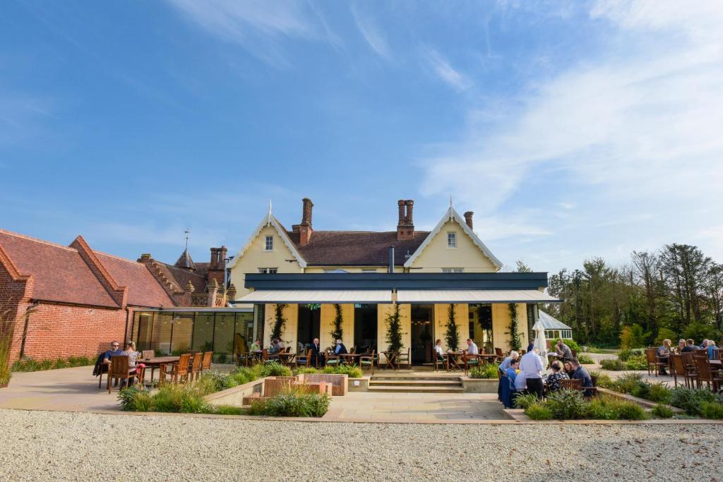 The Oaksmere (Eye)