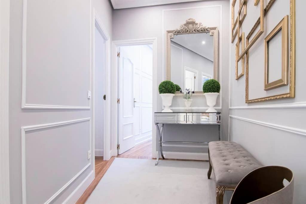 LA PLAZA Luxury Apartment