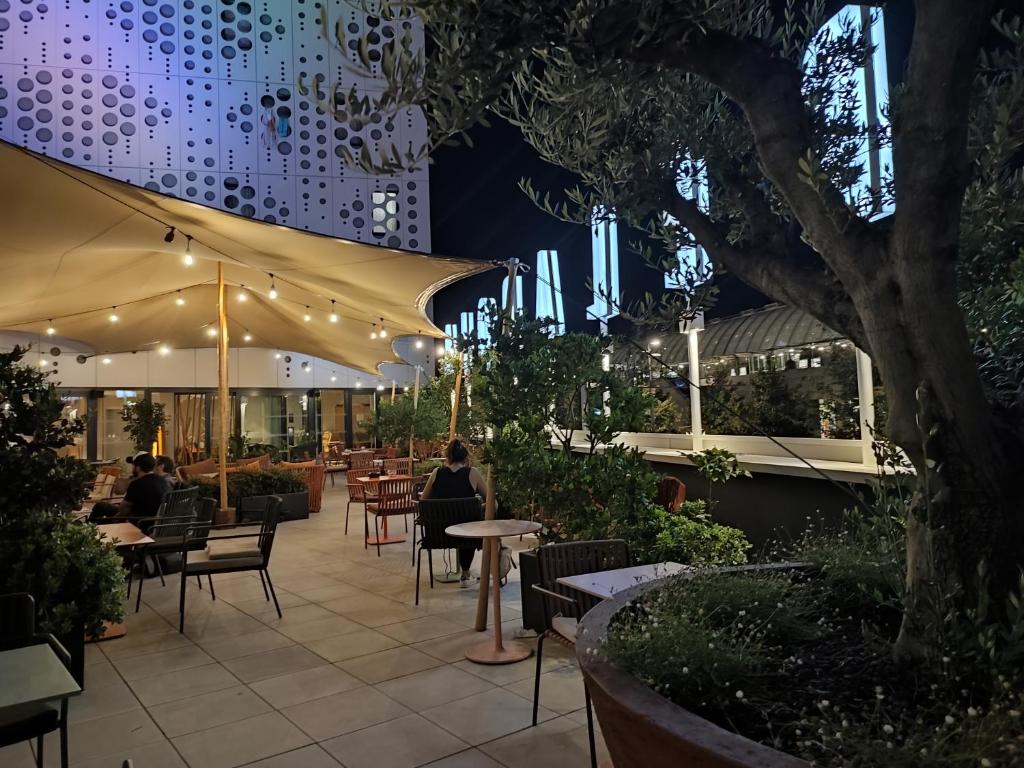 Hotel Golden Tulip Montpellier Centre St Roch