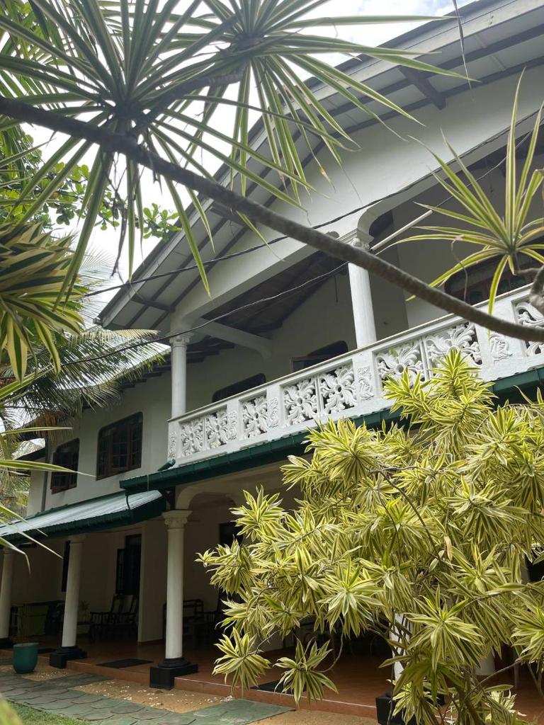 Lavila beach cottage