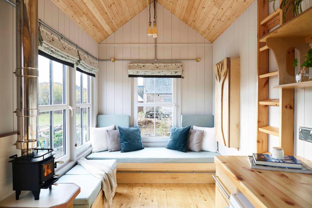 Unique tiny house in heart of the Cairngorms (Ballater)