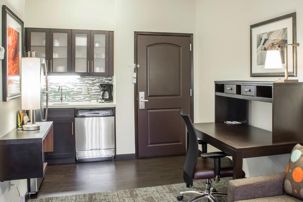 Staybridge Suites North Jacksonville (Jacksonville)