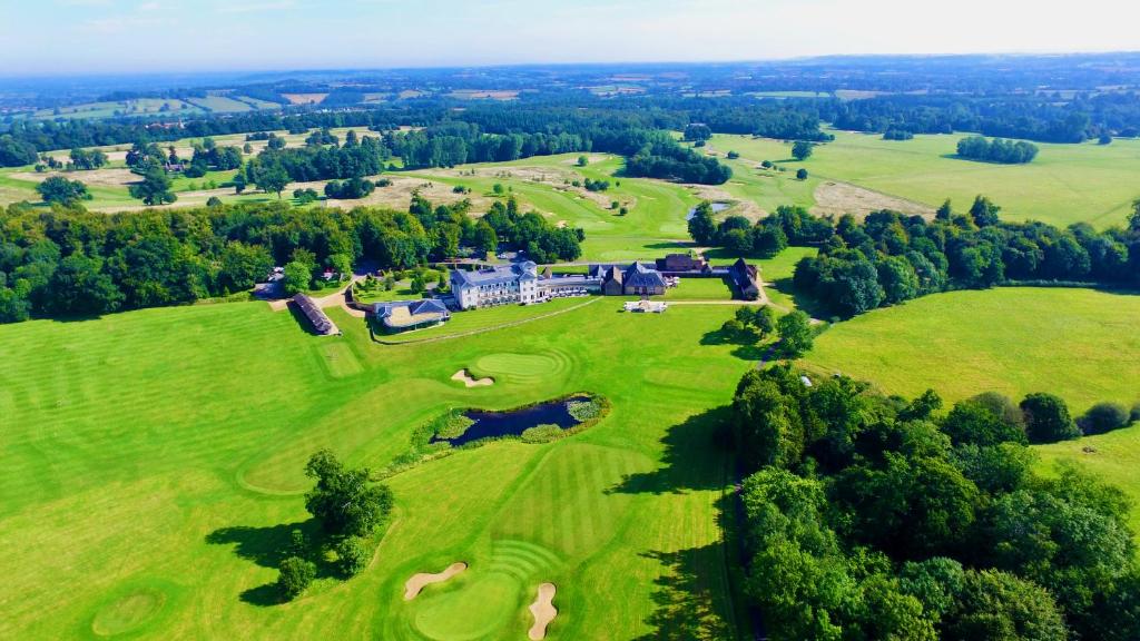Bowood Hotel (Chippenham)