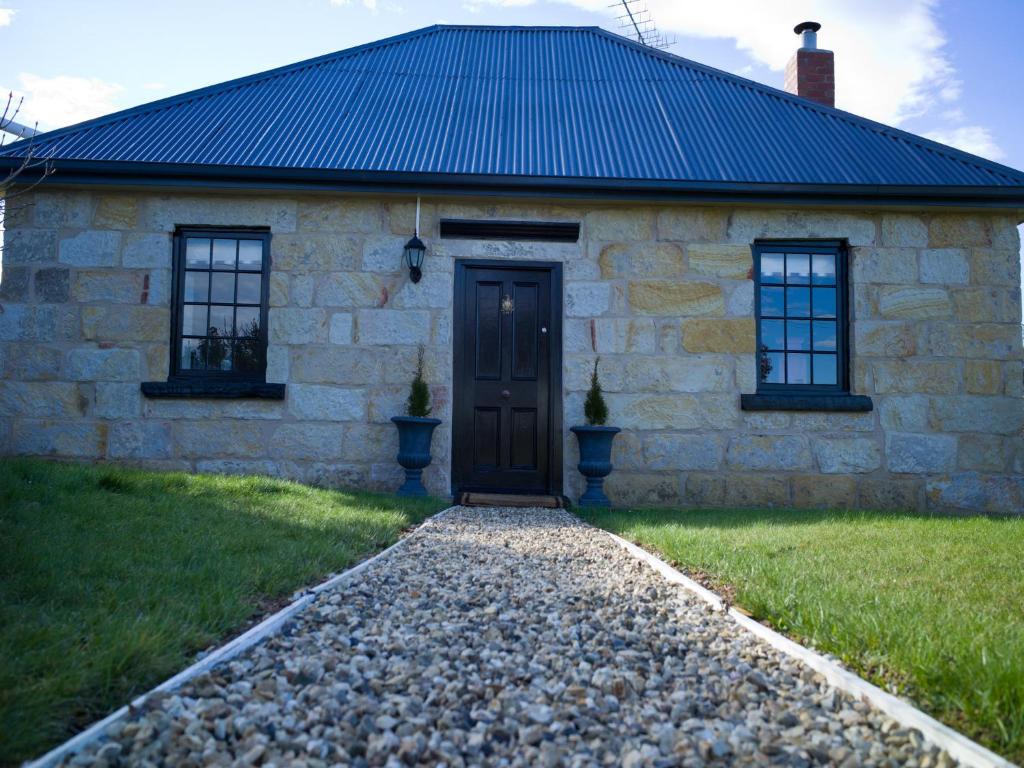 The Storekeeper's (Buckland)