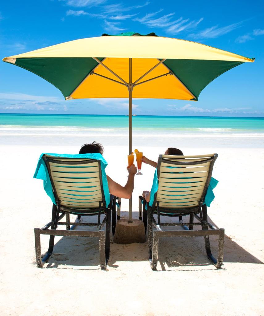 Acajou Beach Resort